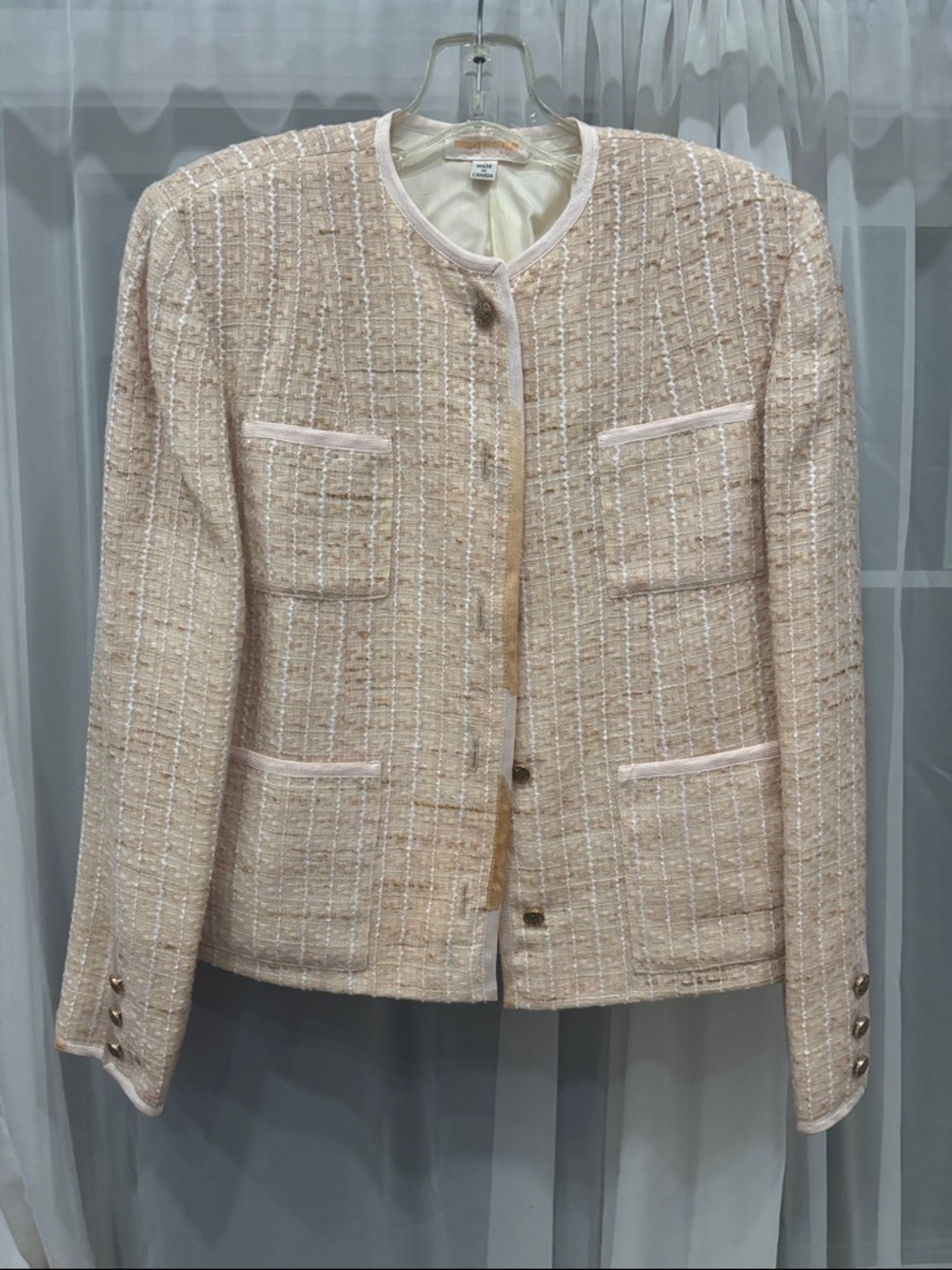 Brooks Brothers Light Pink Bouclé Collarless Tweed Jacket set